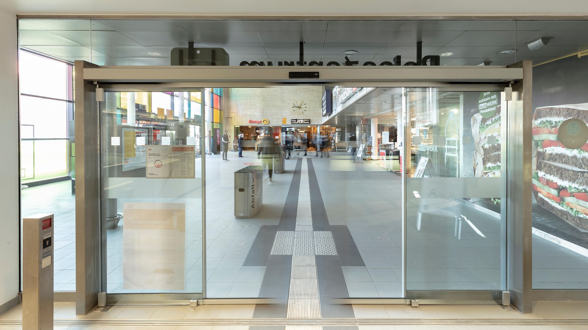 Bick in die Empfangshalle des Hauptbahnhofs Recklinghausen