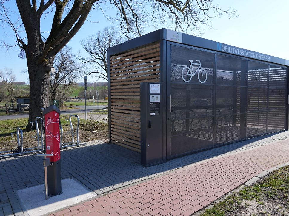 Sammelschließanlage am Bahnhof Offensen (Kr Northeim)