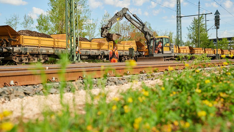 Gleisbauarbeiten auf der Riedbahn bei Riedstadt - Goddelau