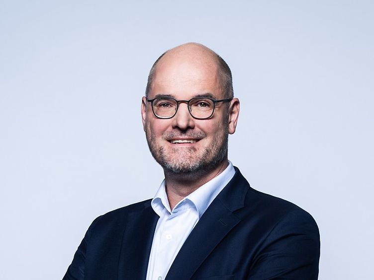 Porträtfoto von Dr. Christian Gruß - Vorstand Betrieb, Fahrplan, Vertrieb und Kapazitätsmanagement