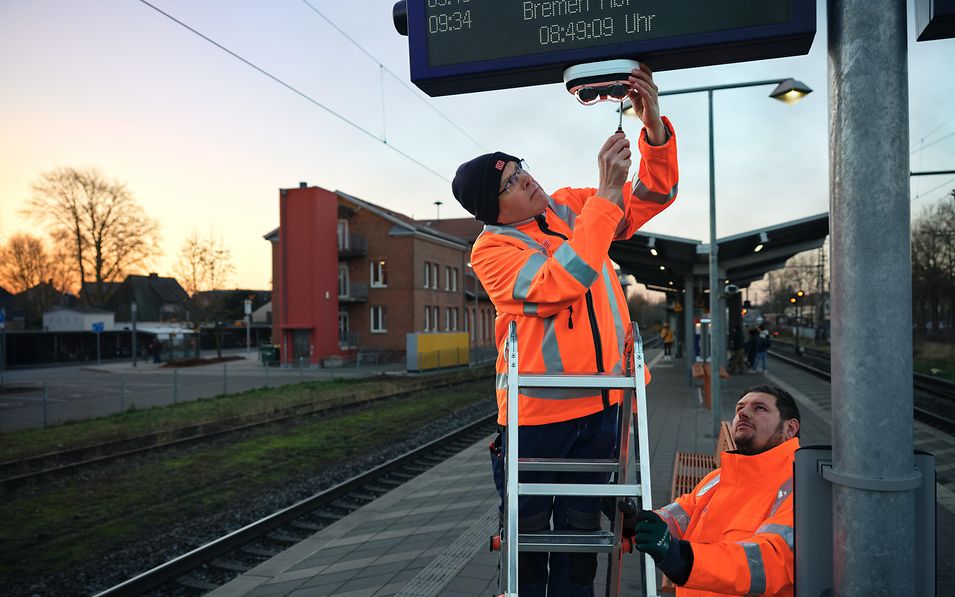 Sicherheit und Sauberkeit an Bahnhöfen